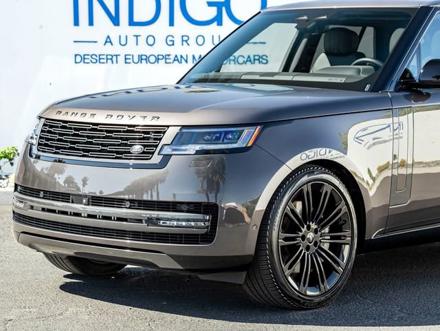 Used 2024 Land Rover Range Rover SE AWD/4WD image 2