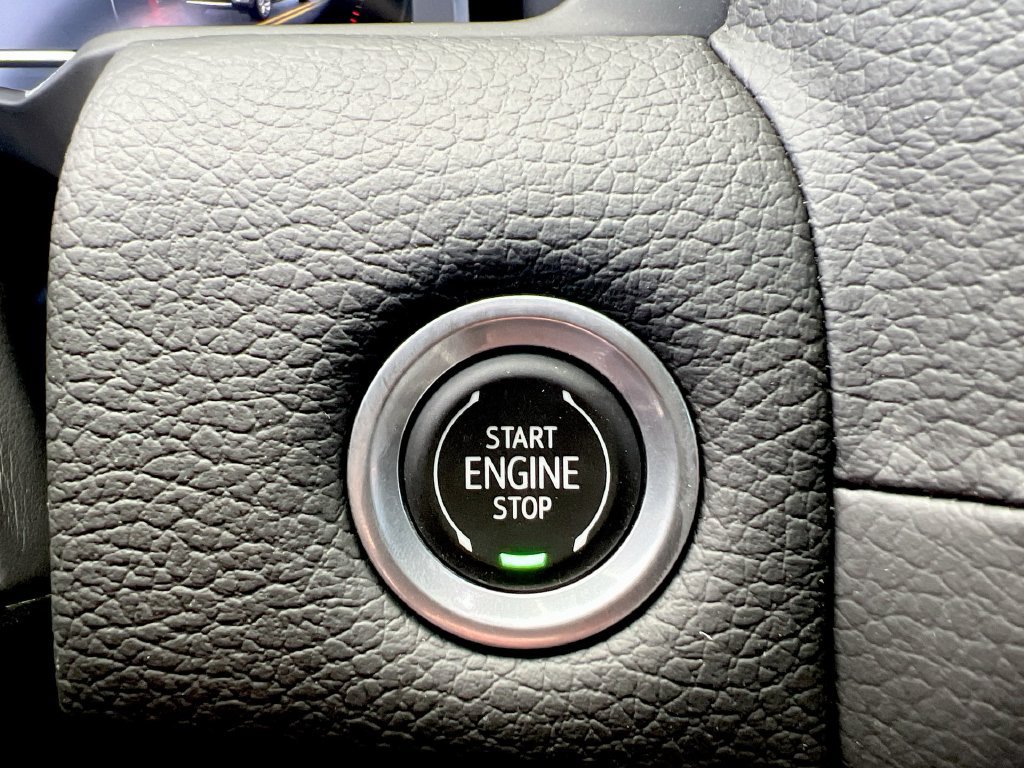 Used 2022 GMC Yukon Denali AWD/4WD image 15