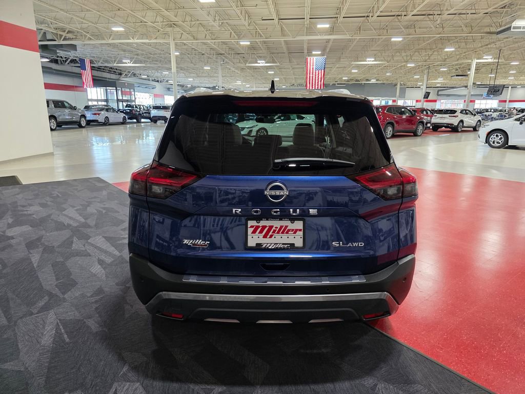 Used 2023 Nissan Rogue SL w/ SL Premium Package AWD/4WD image 4