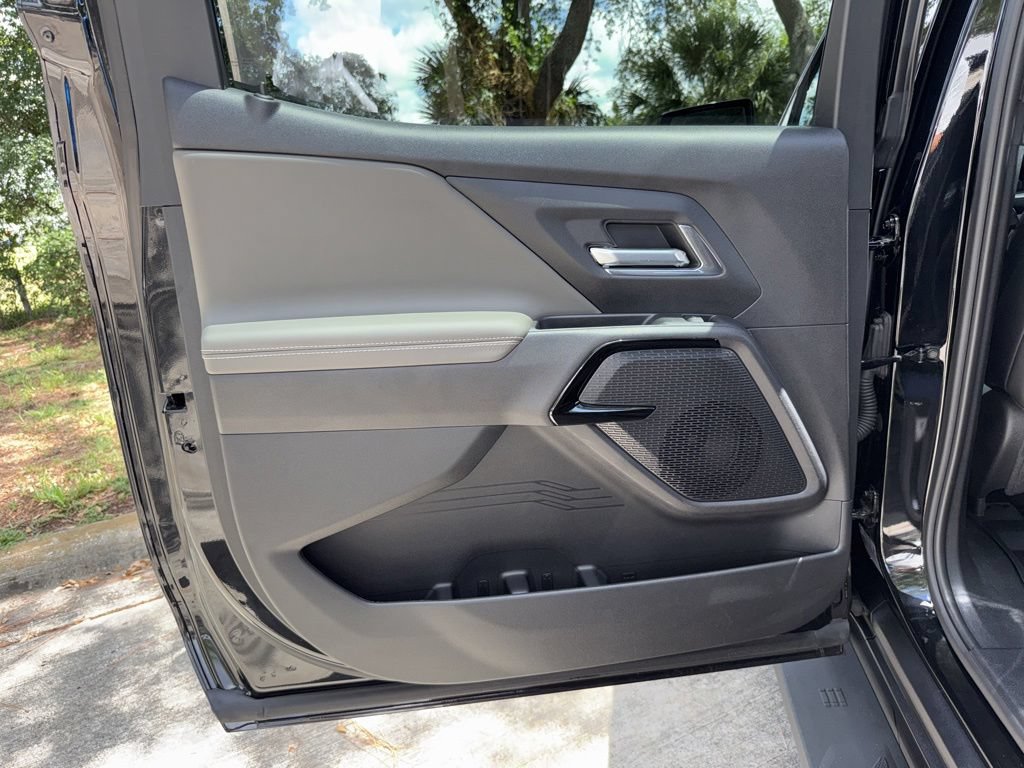 Used 2026 Chevrolet Silverado EV Trail Boss w/ LPO, Gameday Tailgate Package AWD/4WD image 39