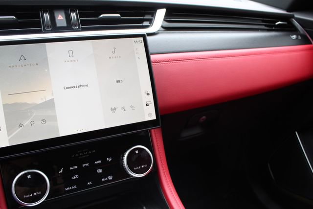 New 2026 Jaguar F-PACE R-Dynamic S image 11