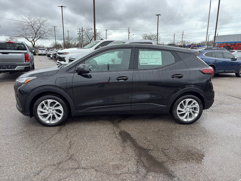 New 2027 Chevrolet Bolt LT w/ Comfort Package FWD image 2