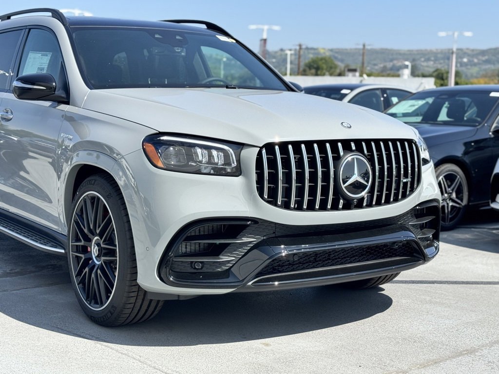 New 2025 Mercedes-Benz GLS 63 AMG 4MATIC image 2