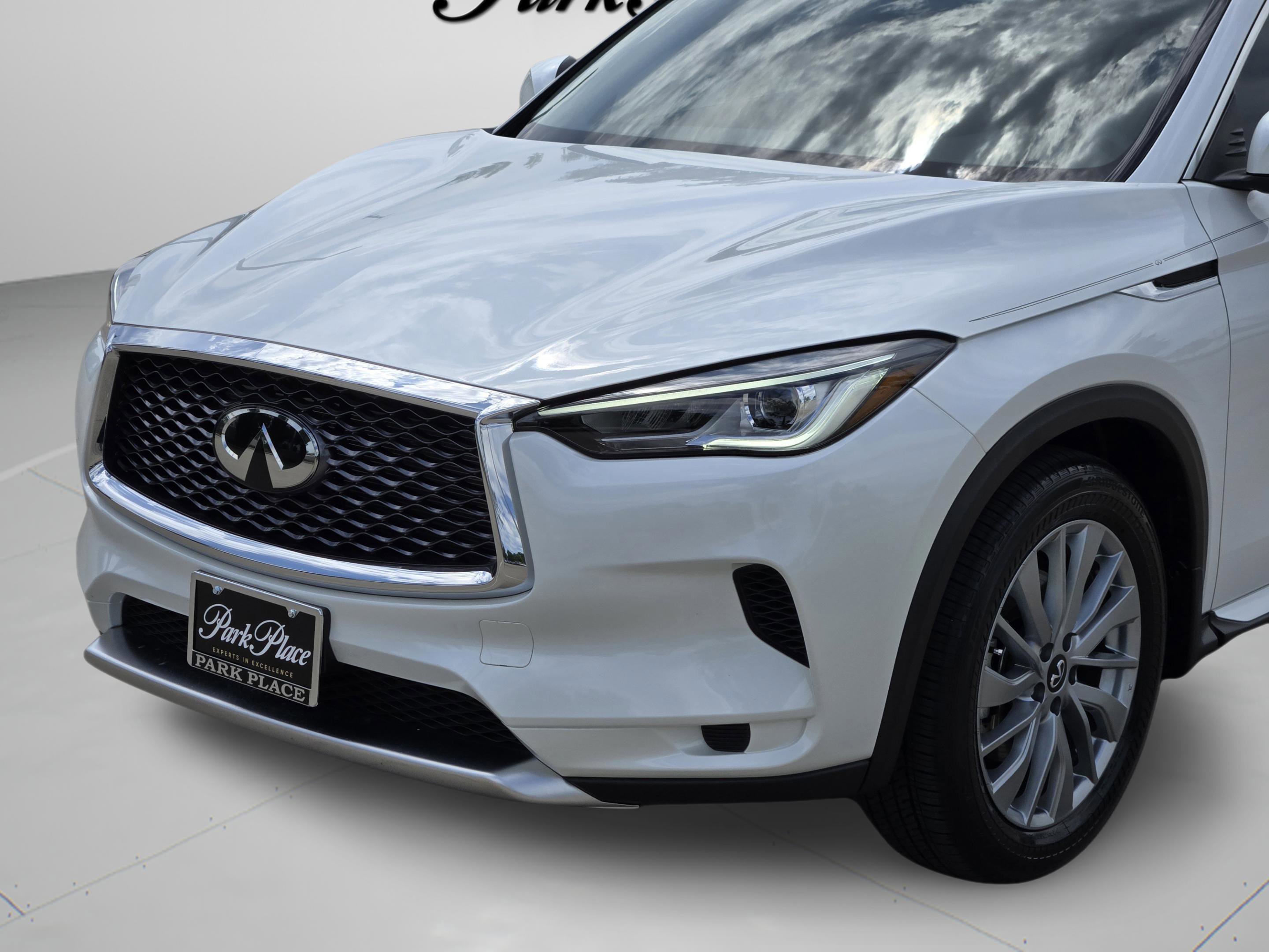 Used 2025 INFINITI QX50 Luxe AWD/4WD image 36