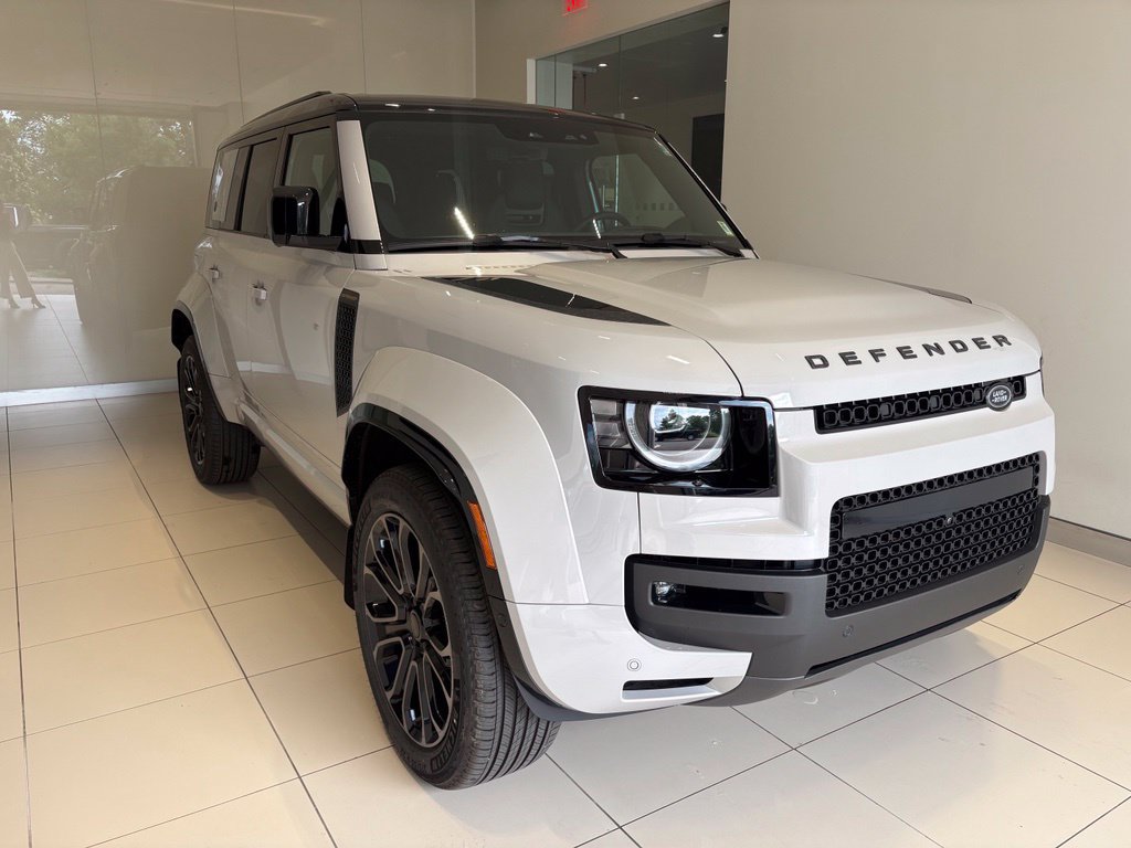 New 2026 Land Rover Defender 110 AWD/4WD image 6