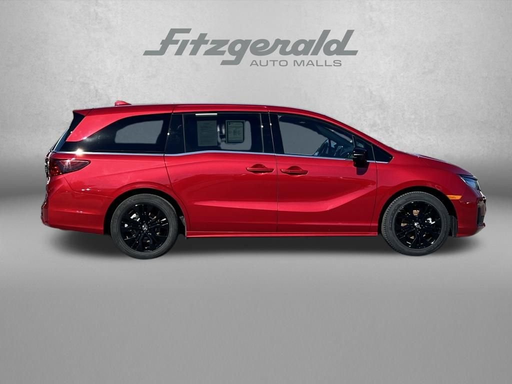 Used 2025 Honda Odyssey Sport-L image 3
