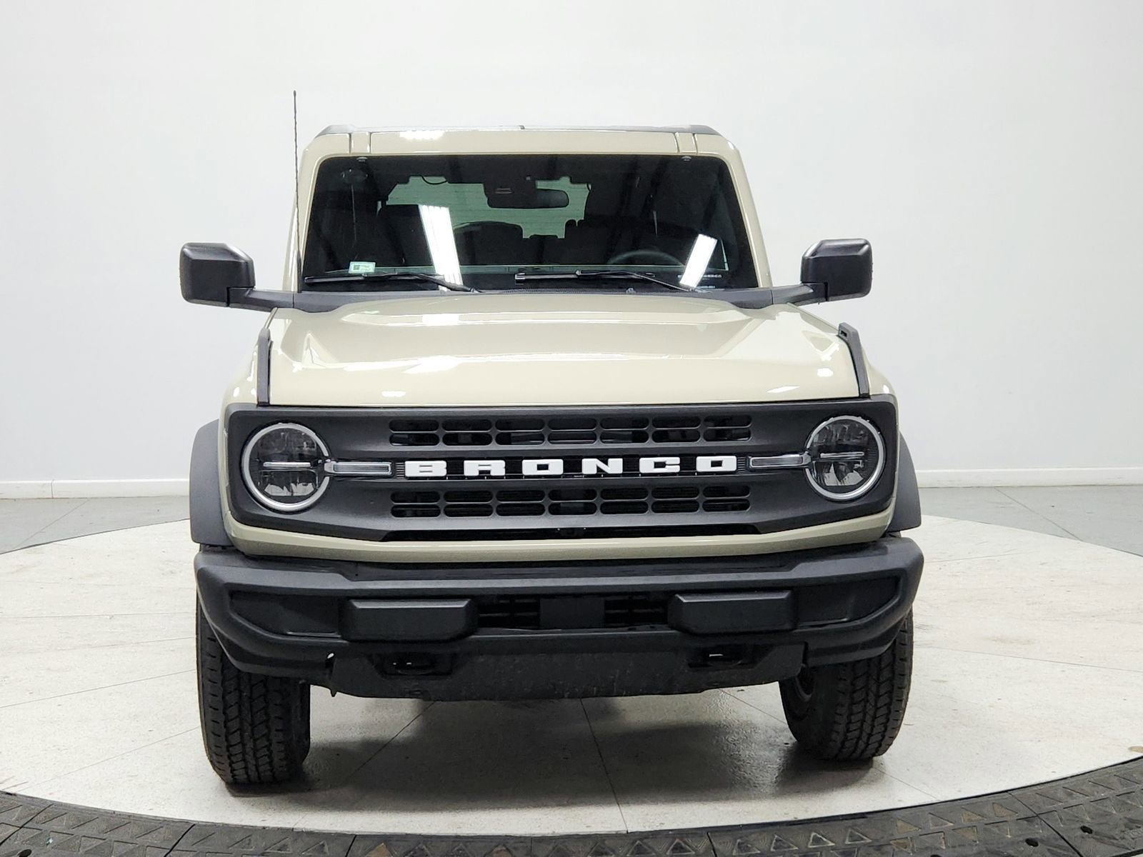 New 2026 Ford Bronco Big Bend image 2