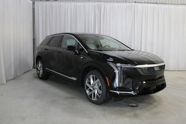 New 2027 Cadillac Optiq Luxury AWD/4WD image 1