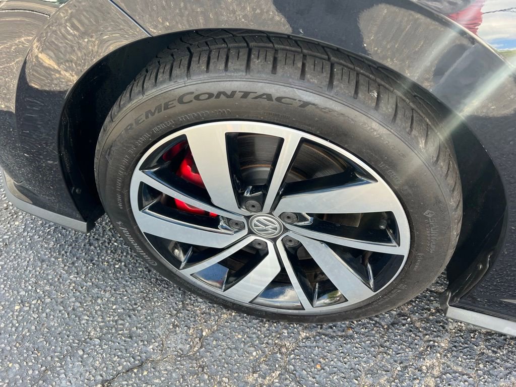 Used 2020 Volkswagen Jetta GLI FWD image 34