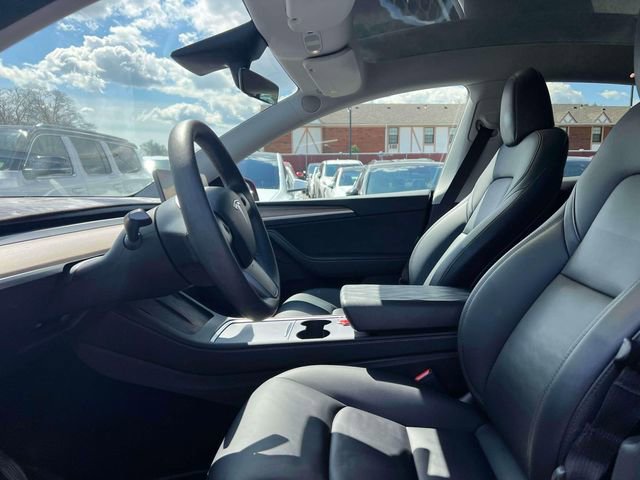 Used 2023 Tesla Model Y Long Range image 23