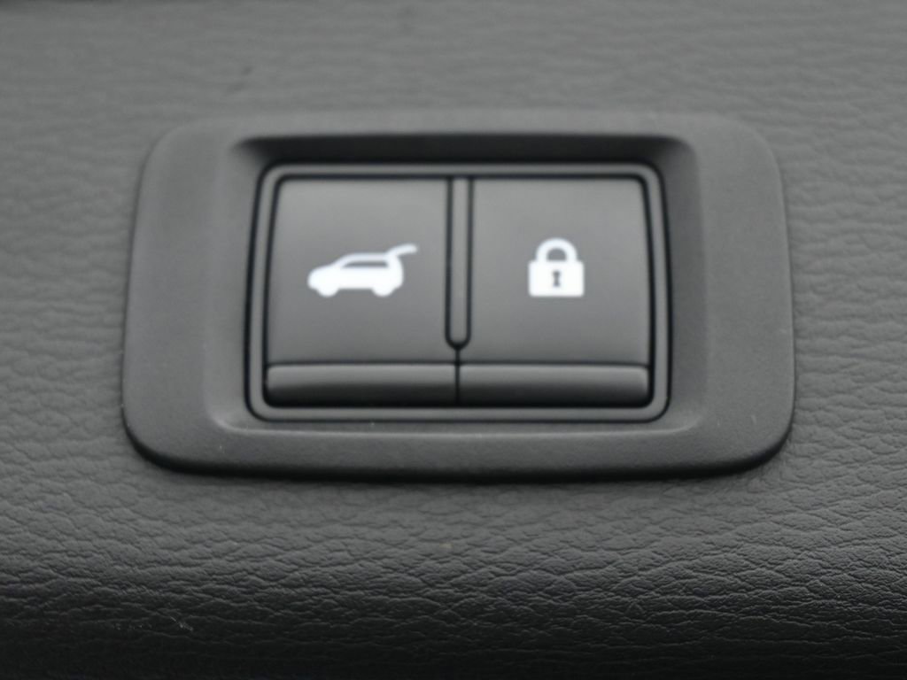 Used 2022 Mitsubishi Outlander SEL image 38