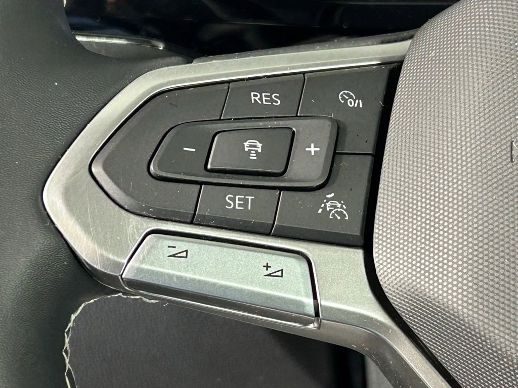 Used 2023 Volkswagen Taos S image 25