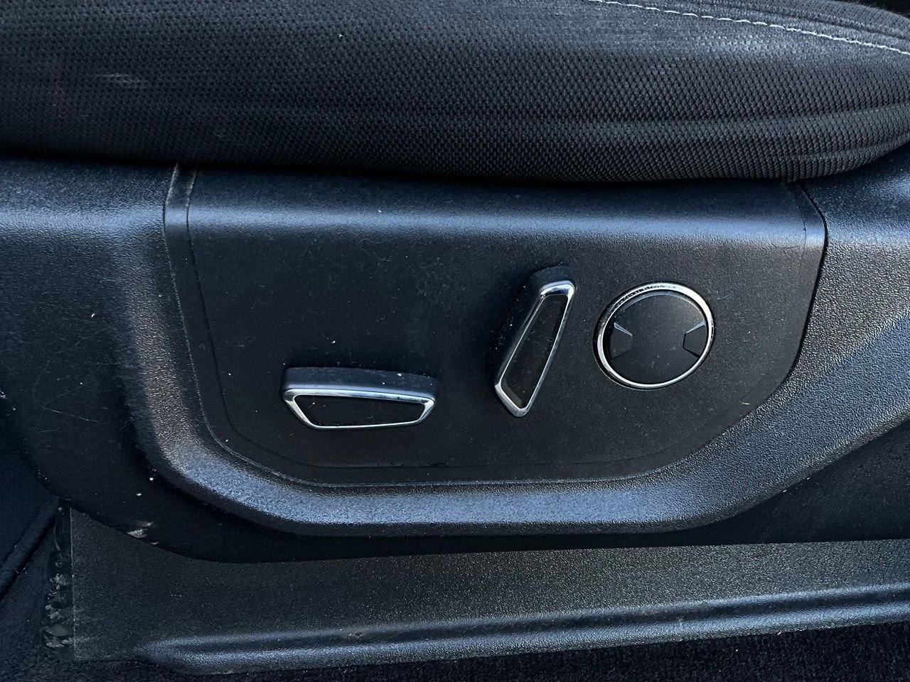 Used 2018 Ford F150 XLT w/ Equipment Group 302A Luxury image 11