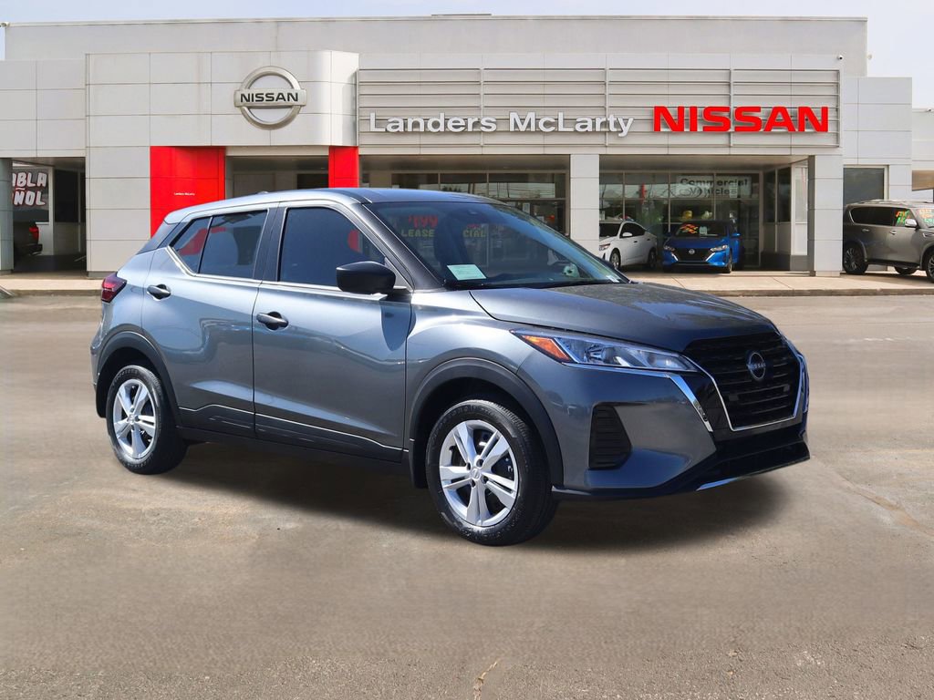 New 2025 Nissan Kicks Play S image 1