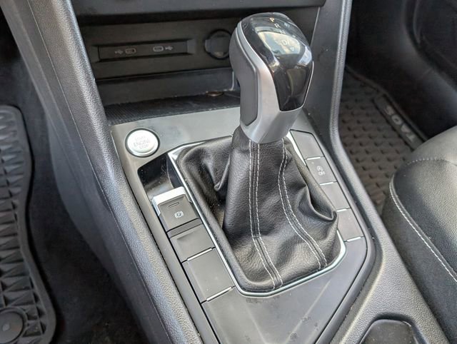 Used 2022 Volkswagen Taos SE image 21