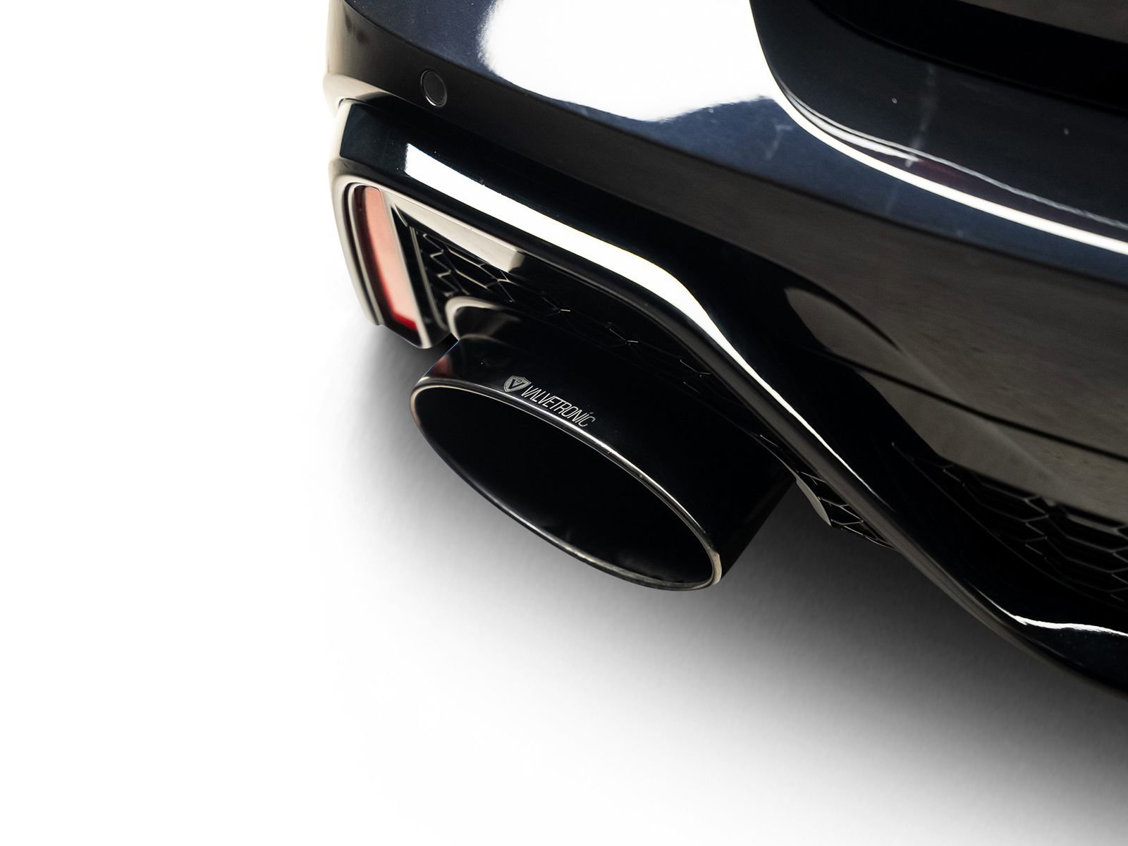 Used 2023 Audi RS 6 w/ Executive Package AWD/4WD image 22