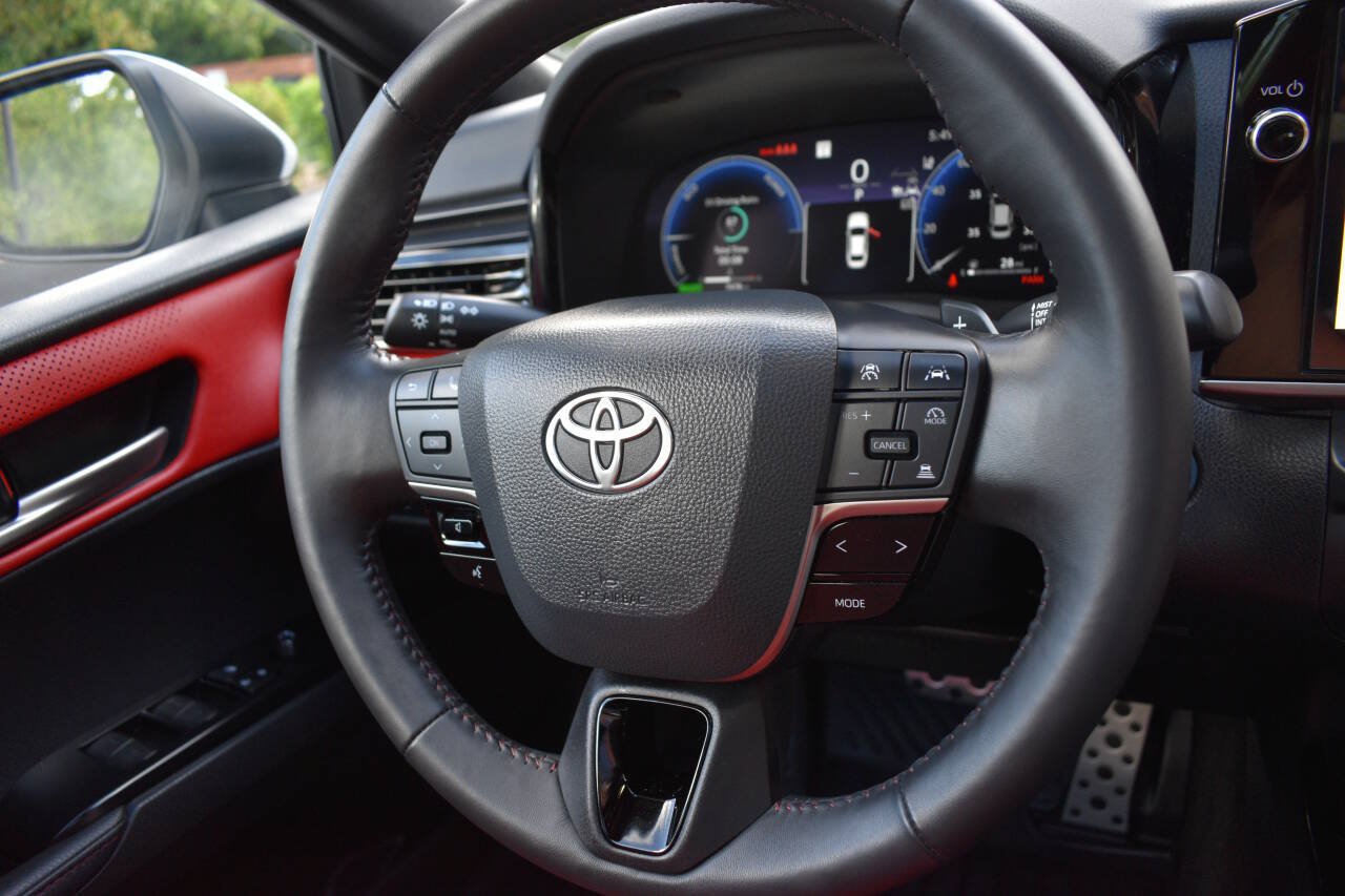 Used 2026 Toyota Camry XSE FWD image 25