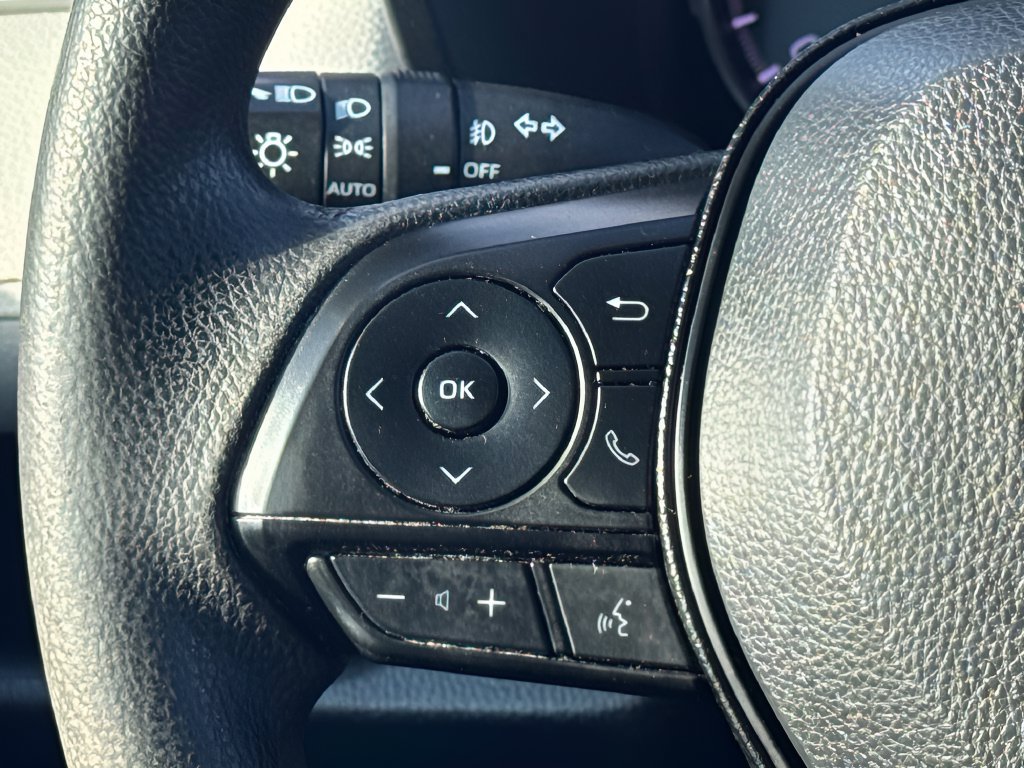 Used 2019 Toyota RAV4 XLE FWD image 14