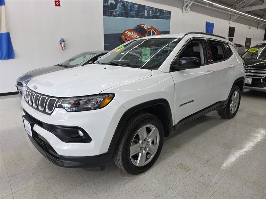 Used 2022 Jeep Compass Latitude AWD/4WD image 3