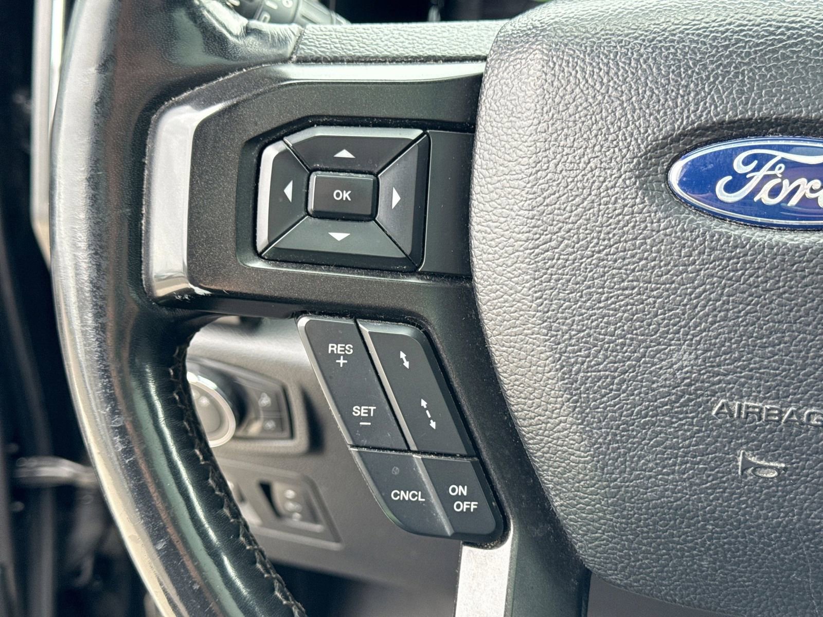 Used 2018 Ford Expedition Max Limited w/ Equipment Group 302A AWD/4WD image 31