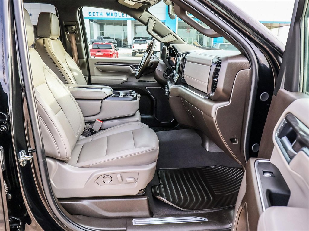 Certified 2025 Chevrolet Silverado 2500 LTZ image 14