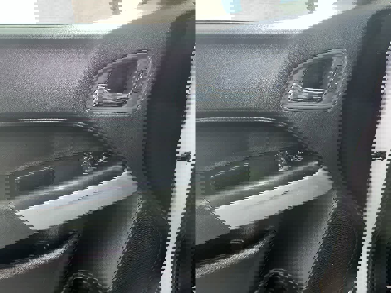 Used 2022 Chevrolet Colorado LT w/ Fleet Safety Package image 13