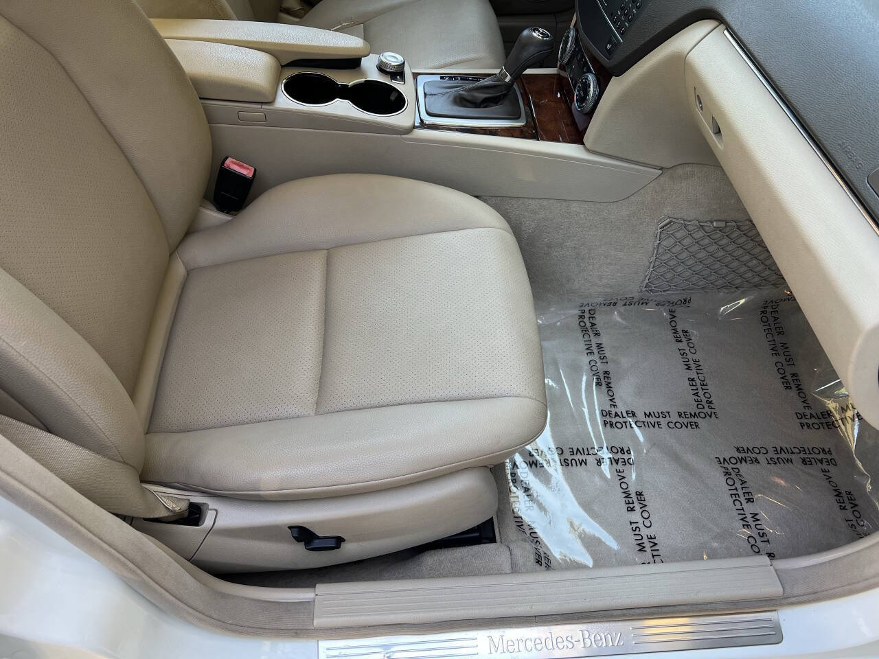 Used 2010 Mercedes-Benz C 350 Sport image 10