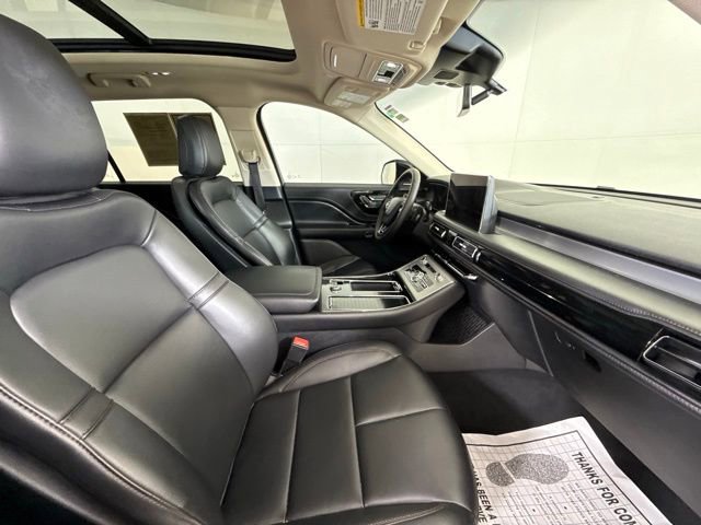 Used 2023 Lincoln Aviator 2WD w/ Premium Package image 32
