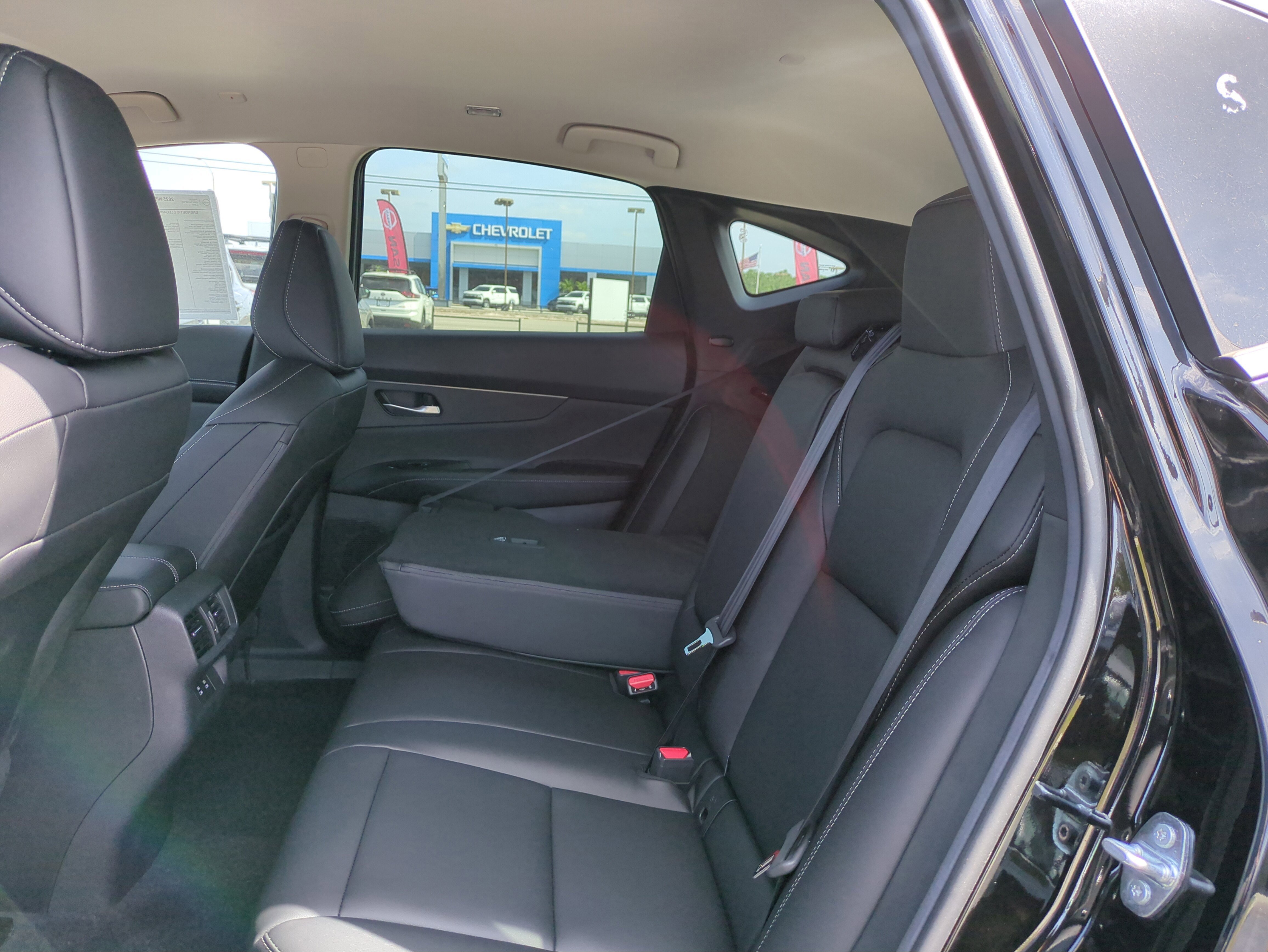 New 2025 Nissan Murano SV image 10