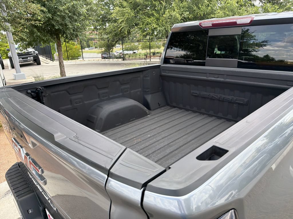 Used 2022 GMC Sierra 1500 Denali w/ Denali Premium Package AWD/4WD image 40