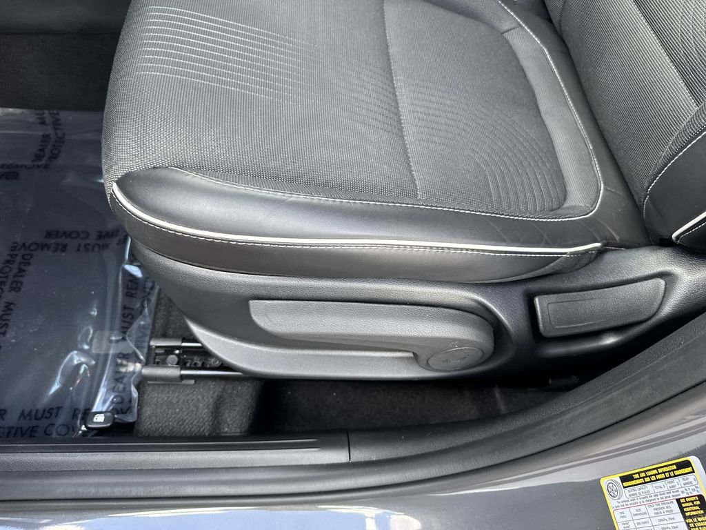 Used 2024 Hyundai Venue Limited image 41