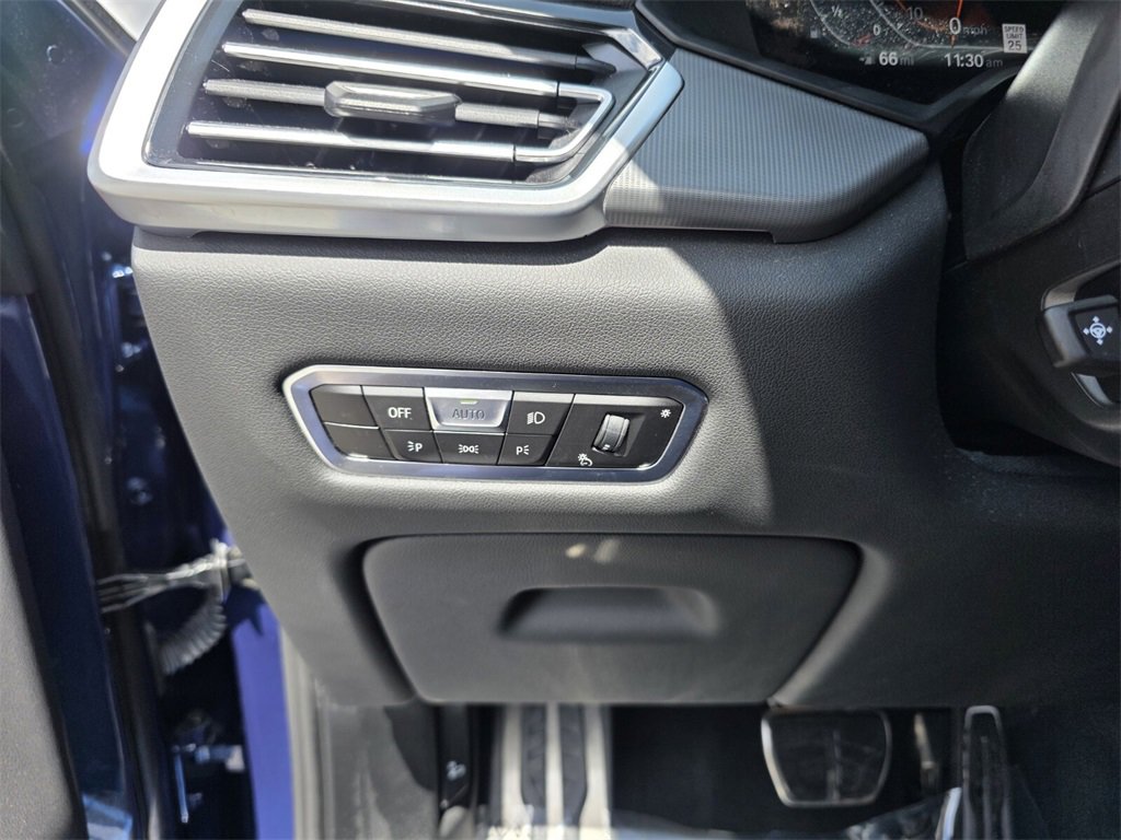 Used 2023 BMW X6 xDrive40i w/ Executive Package image 27