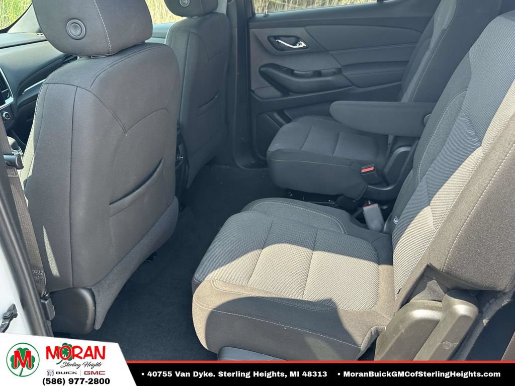 Certified 2023 Chevrolet Traverse LT FWD image 10