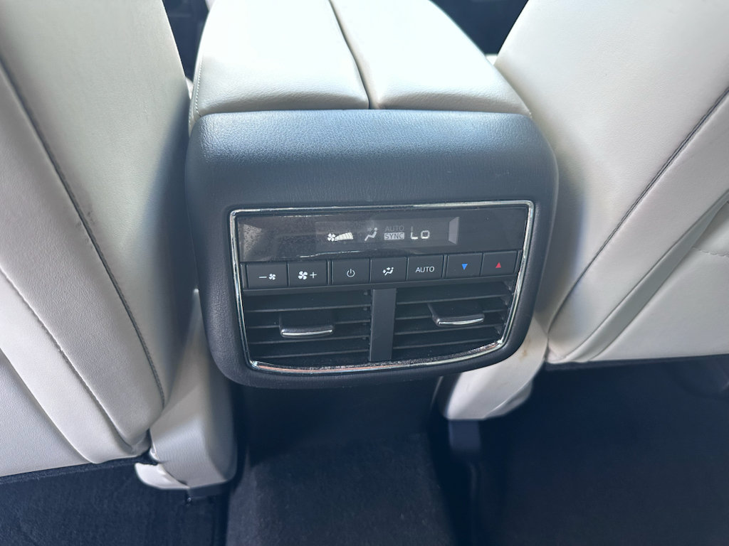 Certified 2023 MAZDA CX-9 Signature AWD/4WD image 11