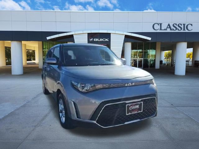 Used 2023 Kia Soul LX w/ LX Technology Package video 2