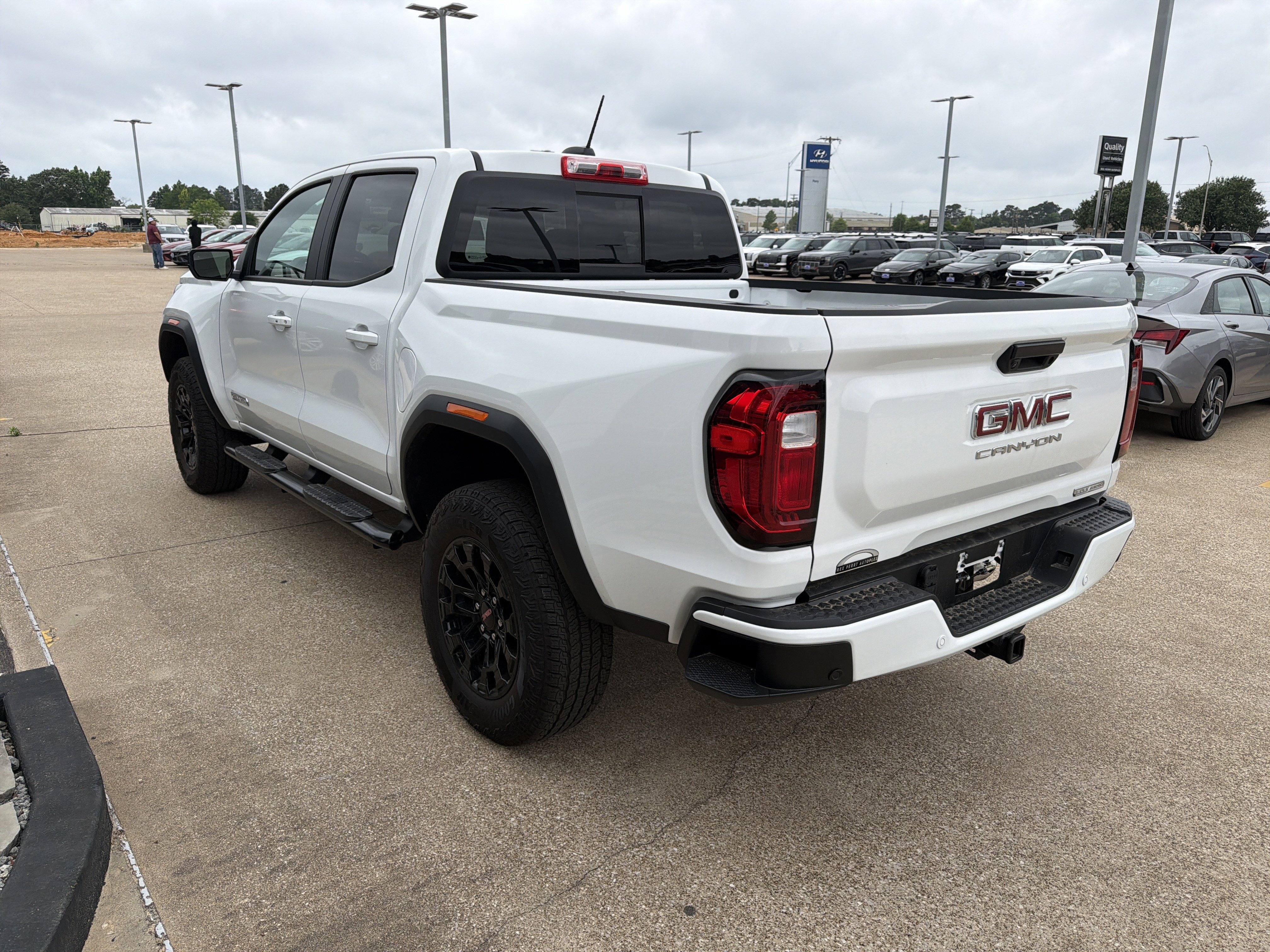 Used 2026 GMC Canyon Elevation w/ Convenience Package RWD image 4