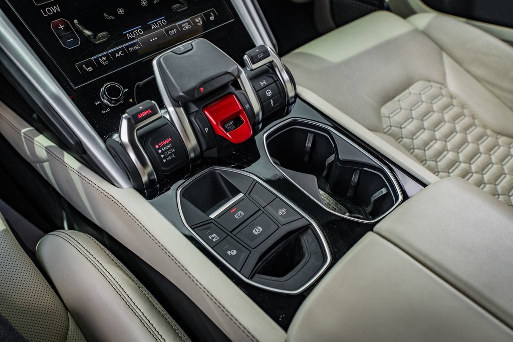 Used 2021 Lamborghini Urus AWD/4WD image 31