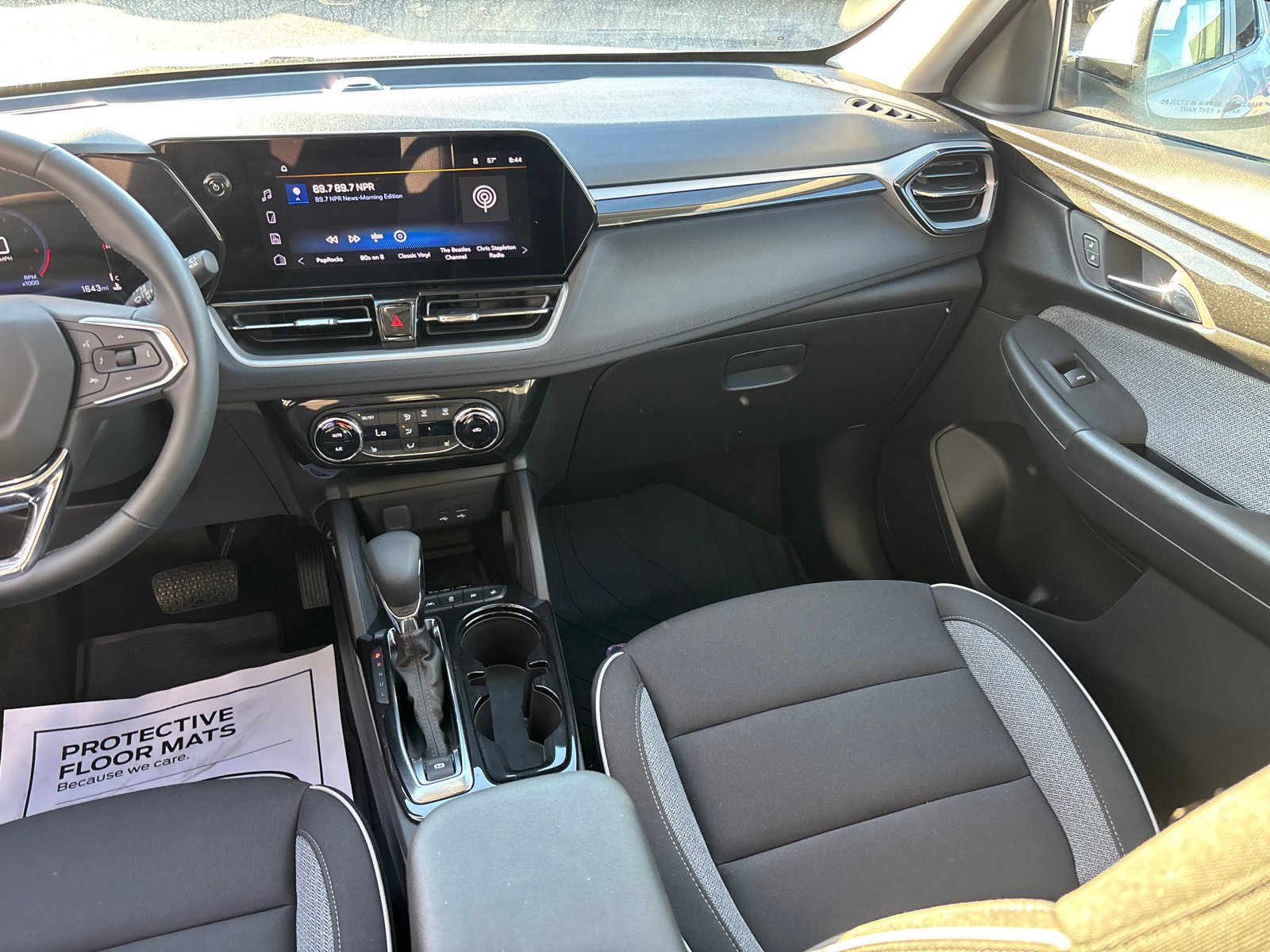 Used 2026 Chevrolet TrailBlazer LT w/ Convenience Package FWD image 28