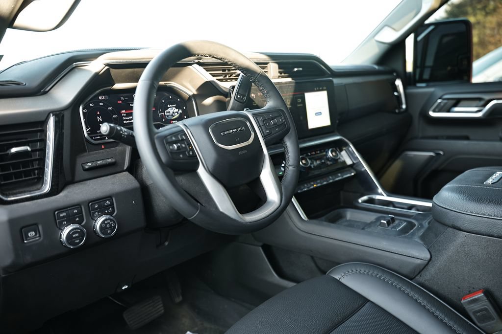 Used 2025 GMC Sierra 3500 Denali w/ Denali Reserve Package AWD/4WD image 6