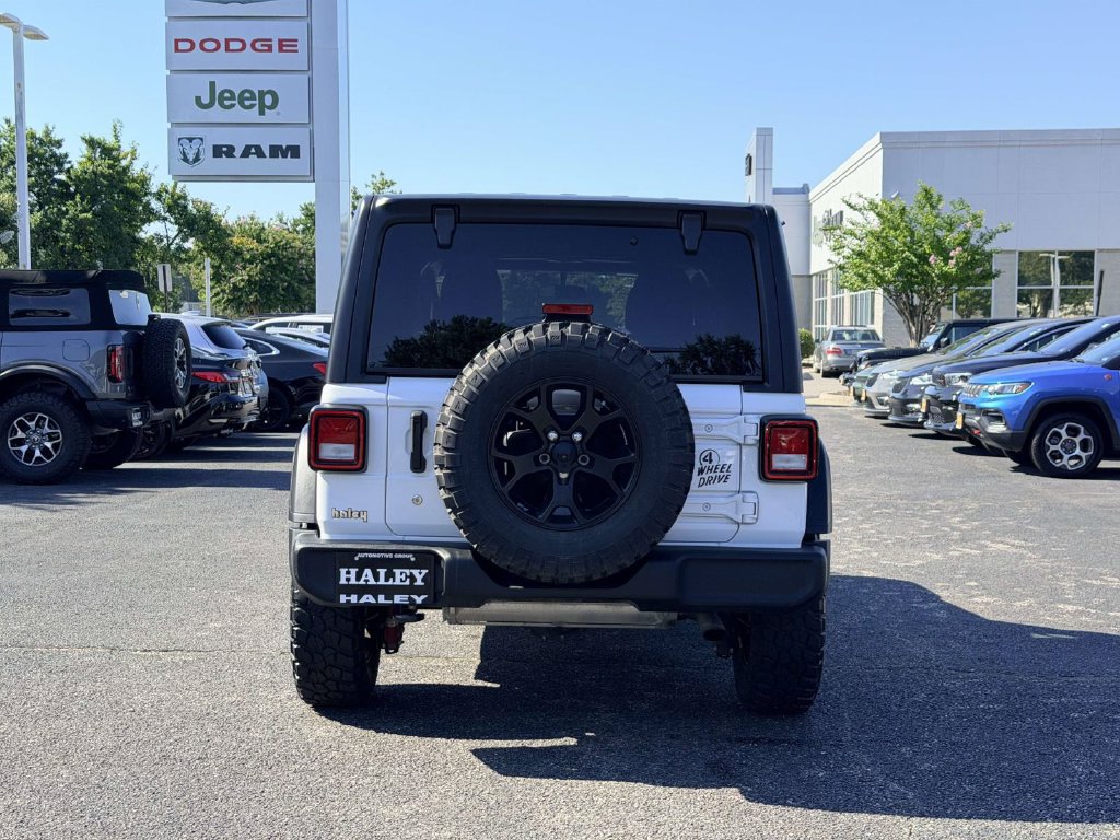 Certified 2022 Jeep Wrangler Unlimited Sport AWD/4WD image 3