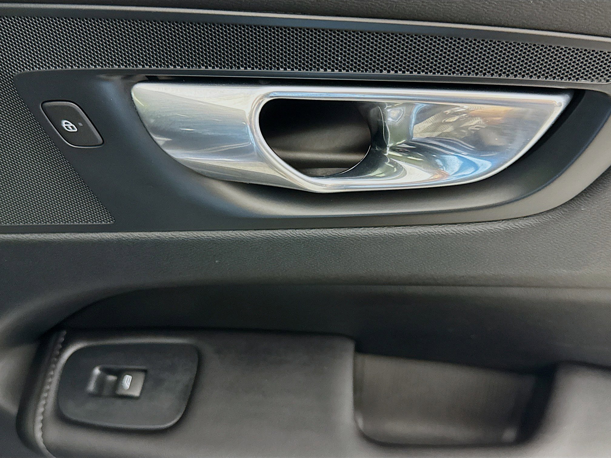 Used 2023 Volvo XC60 B5 Plus w/ Climate Package image 30