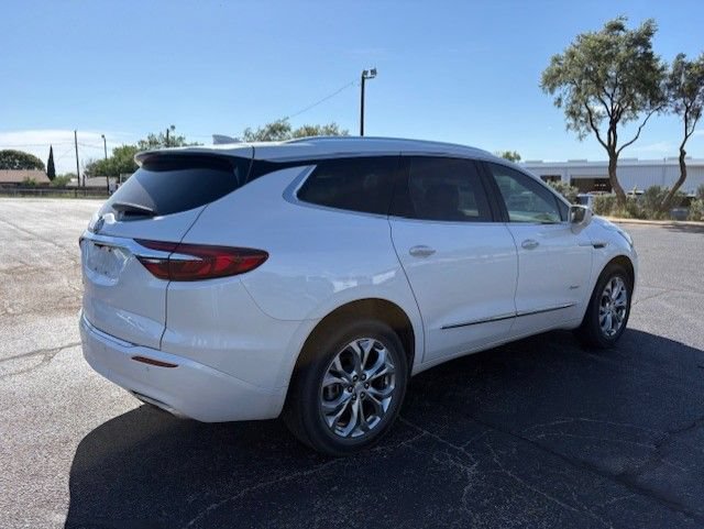 Used 2020 Buick Enclave Avenir w/ Avenir Technology Package FWD image 3