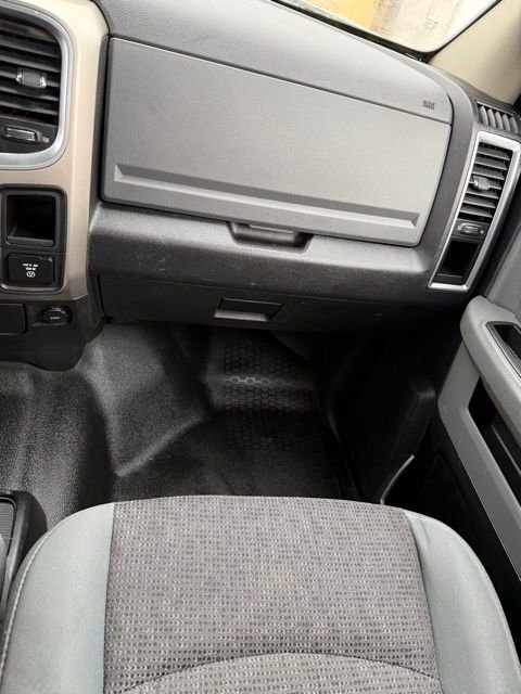 Used 2014 RAM 2500 SLT w/ Protection Group image 26