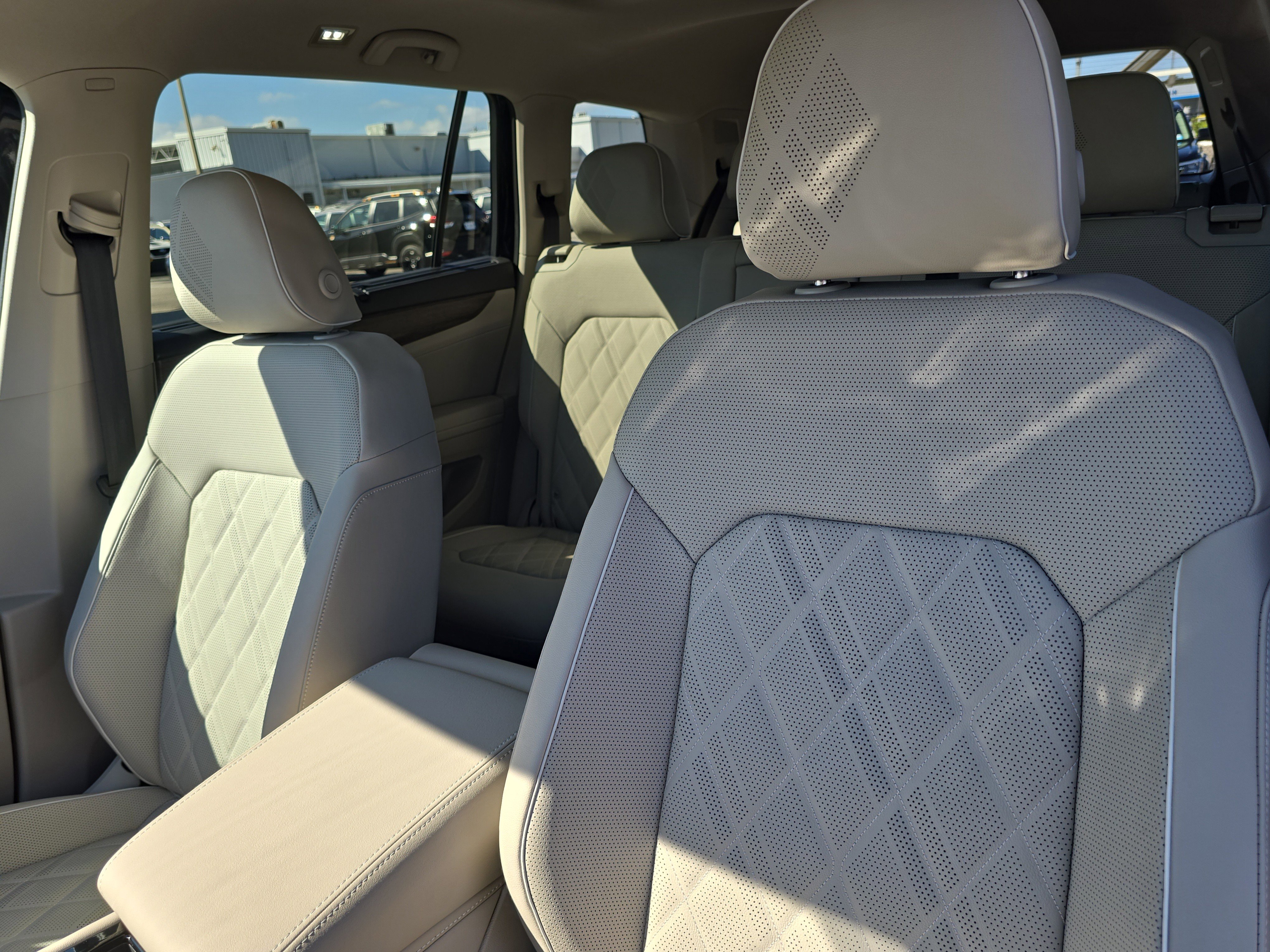 New 2026 Volkswagen Atlas SEL Premium R-Line image 22