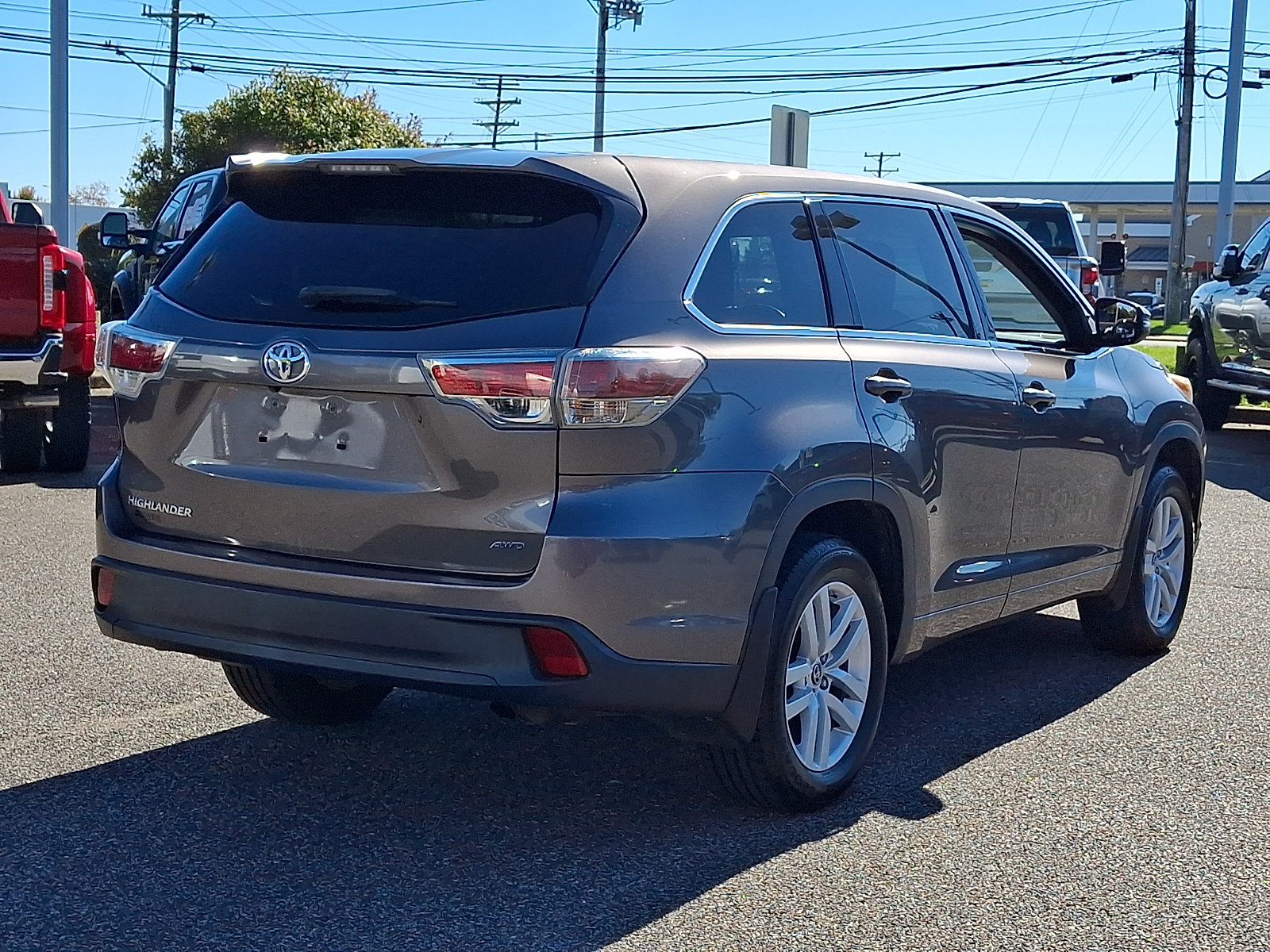 Used 2016 Toyota Highlander LE AWD/4WD image 11