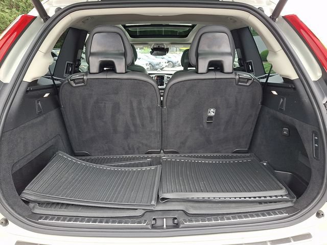 Used 2022 Volvo XC90 T8 Inscription w/ Advanced Package AWD/4WD image 31