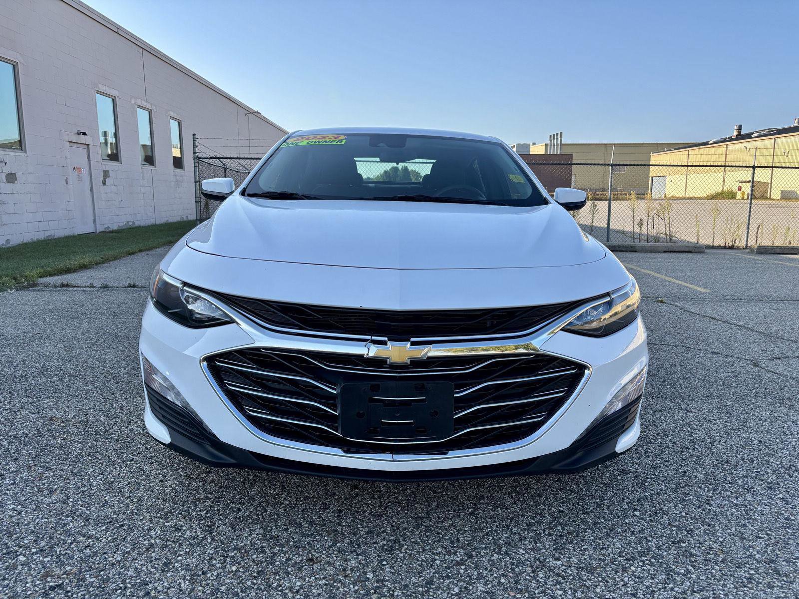 Used 2023 Chevrolet Malibu LT image 2