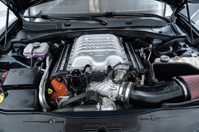 Used 2018 Dodge Charger SRT Hellcat w/ Harman/Kardon Audio Group RWD image 30