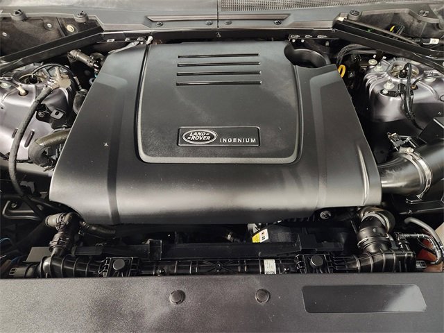 Used 2021 Land Rover Defender 110 image 32