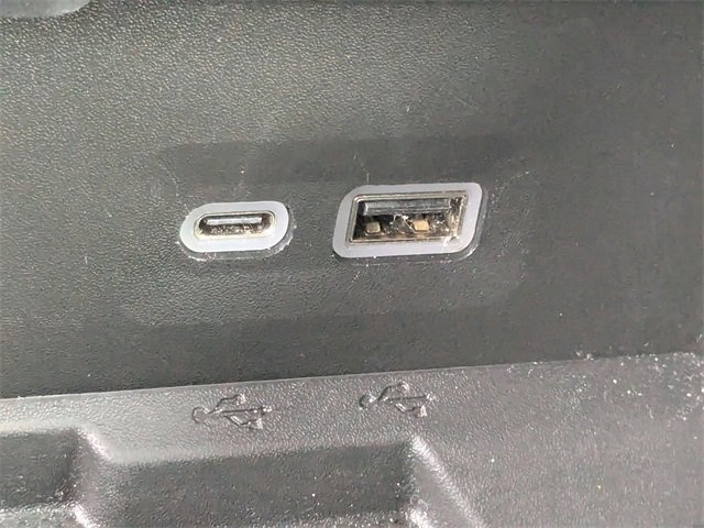 Used 2025 GMC Yukon Denali image 23